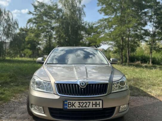 Skoda Octavia 2012г. в рассрочку