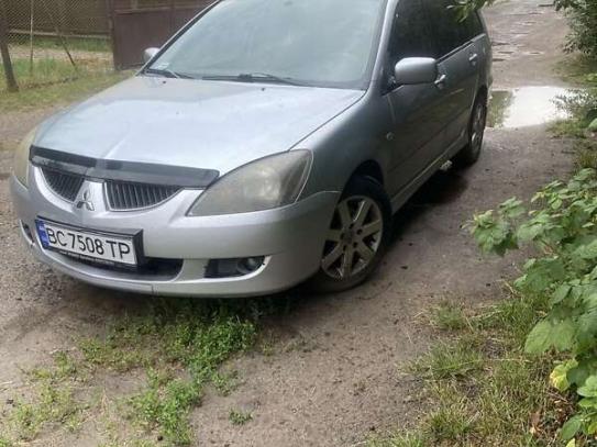 Mitsubishi Lancer                          2003г. в рассрочку