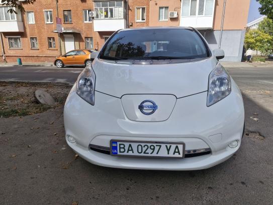 Nissan Leaf 2014р. у розстрочку