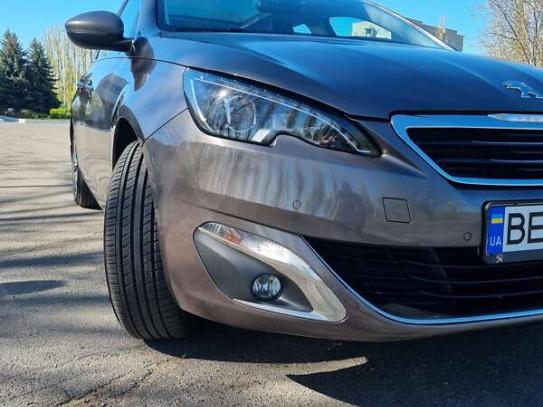 Peugeot 308
                             2015г. в рассрочку