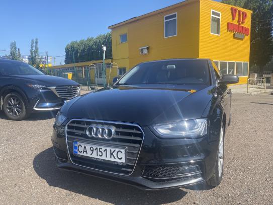 Audi A4                              2012г. в рассрочку