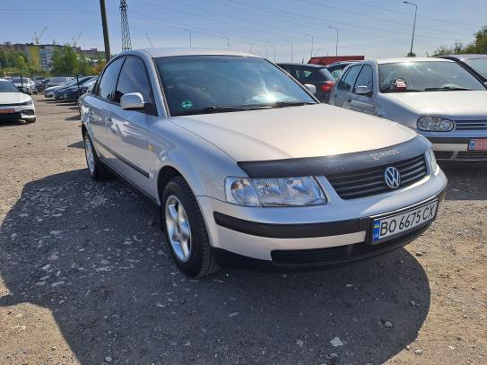 Volkswagen Passat 1999р. у розстрочку