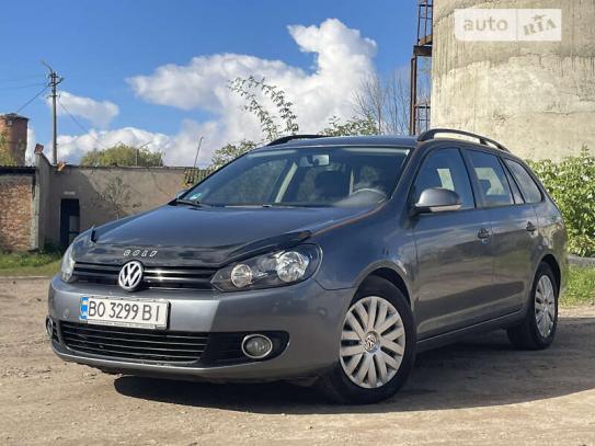 Volkswagen Golf variant 2011г. в рассрочку