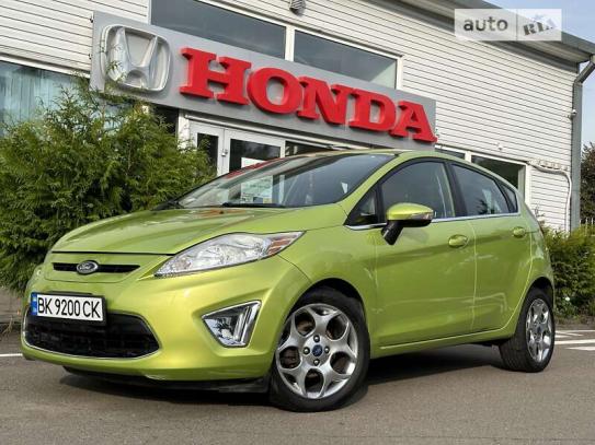 Ford Fiesta 2012р. у розстрочку