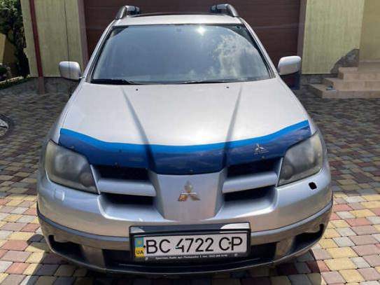 Mitsubishi Outlander 2004р. у розстрочку