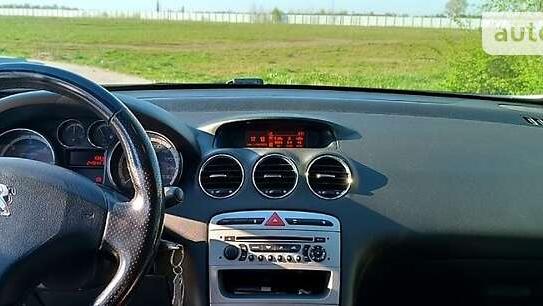 Peugeot 308 2011р. у розстрочку