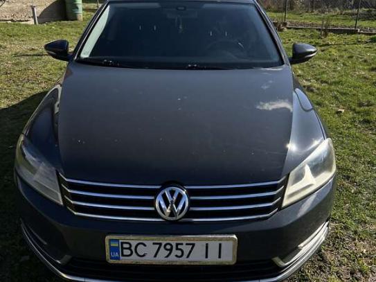 Volkswagen Passat
                          2012г. в рассрочку