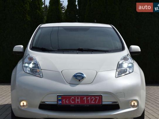 Nissan Leaf 2017г. в рассрочку