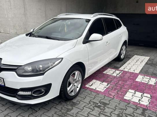 Renault Megane                          2015г. в рассрочку