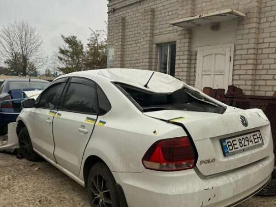 Volkswagen Polo                            2015г. в рассрочку