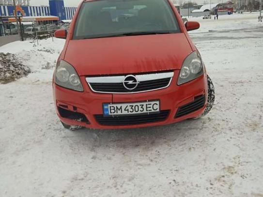 Opel Zafira 2007г. в рассрочку