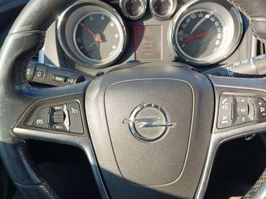 Opel Astra 2012г. в рассрочку