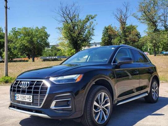 Audi Q5
                              2021г. в рассрочку
