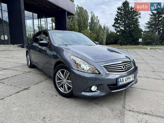 Infiniti G25                             2011г. в рассрочку