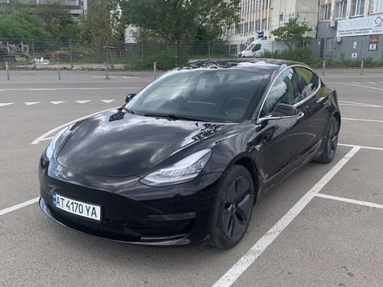 Tesla Model 3                         2019г. в рассрочку