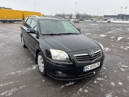 Toyota Avensis                         2008г. в рассрочку