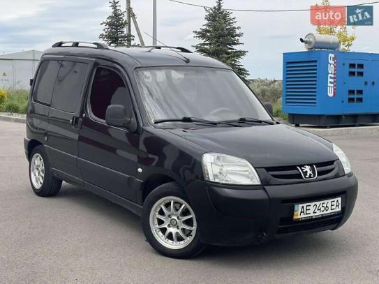 Peugeot Partner                         2004г. в рассрочку
