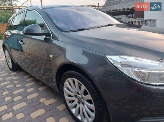 Opel Insignia
                        2011г. в рассрочку