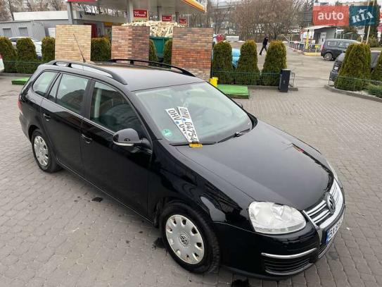 Volkswagen Golf 2008р. у розстрочку