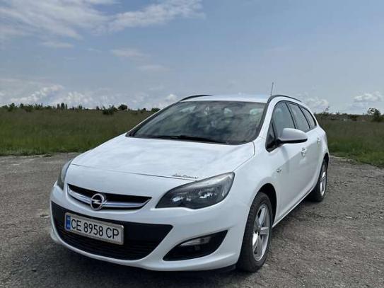 Opel Astra                           2016г. в рассрочку