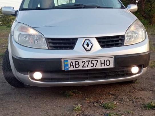Renault Scenic                          2005г. в рассрочку