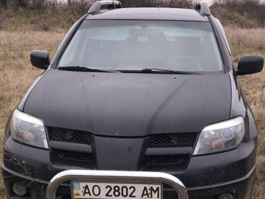 Mitsubishi Outlander
                       2004г. в рассрочку