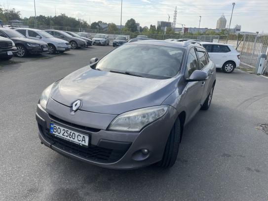 Renault Megane 2010г. в рассрочку