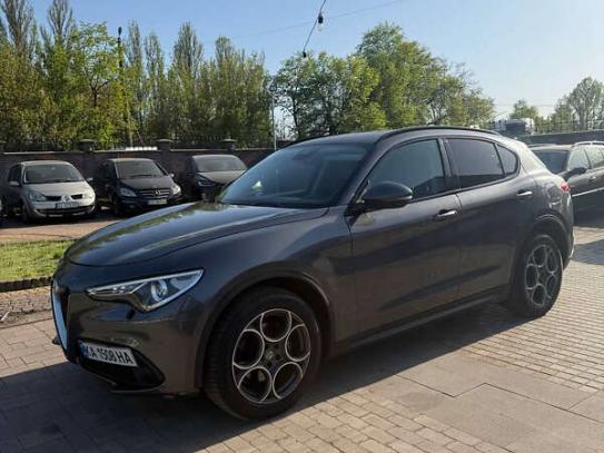 Alfa Romeo stelvio                   2017г. в рассрочку
