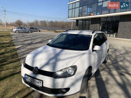 Volkswagen Golf
                            2011г. в рассрочку