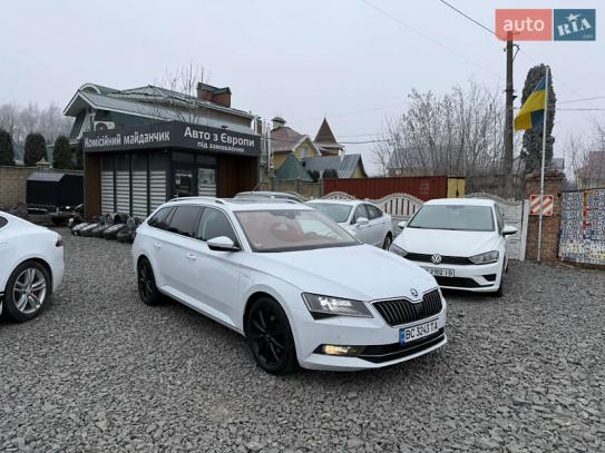 Skoda Superb                          2017г. в рассрочку