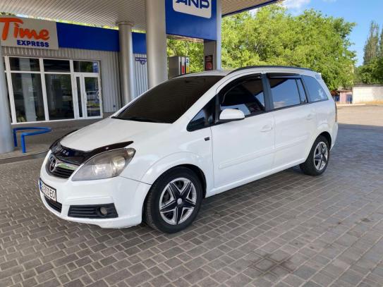Opel Zafira                          2007г. в рассрочку