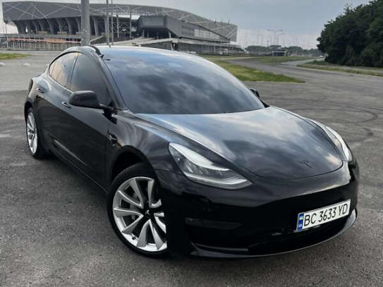 Tesla Model 3
                         2019г. в рассрочку
