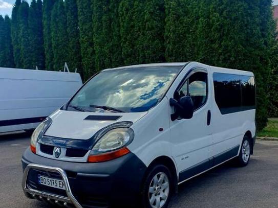 Renault Trafic                          2004г. в рассрочку