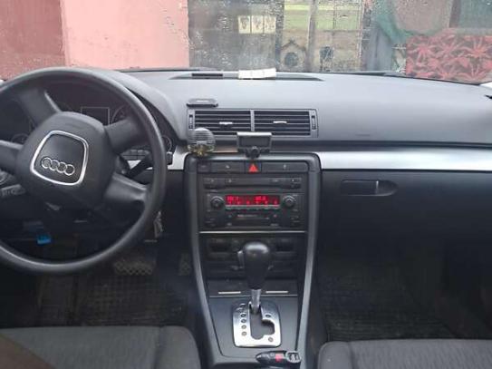 Audi A4                              2006г. в рассрочку