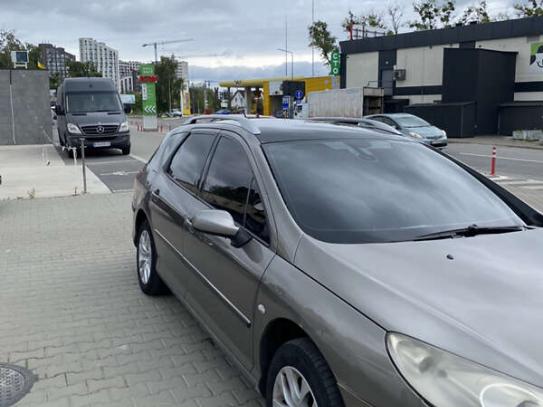 Peugeot 407 2005р. у розстрочку