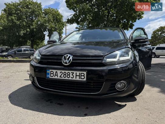 Volkswagen Golf                            2011г. в рассрочку