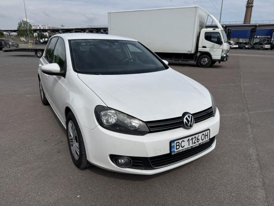Volkswagen Golf                            2009г. в рассрочку