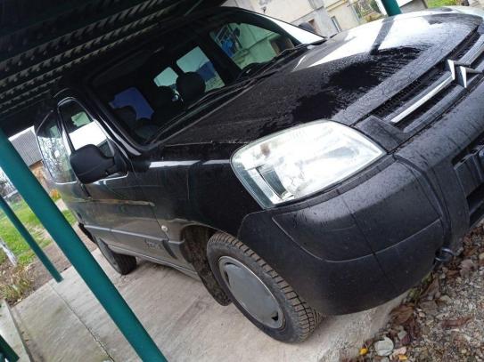 Citroen Berlingo
                        2006г. в рассрочку