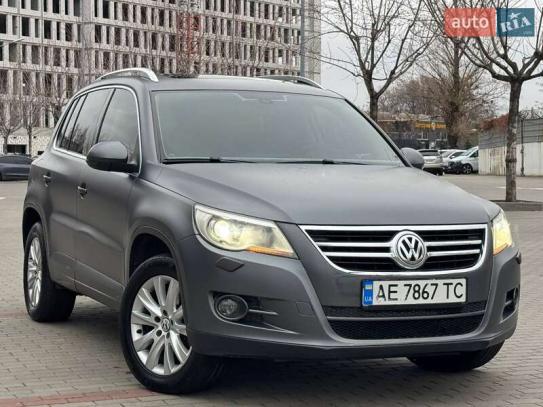 Volkswagen Tiguan
                          2008г. в рассрочку