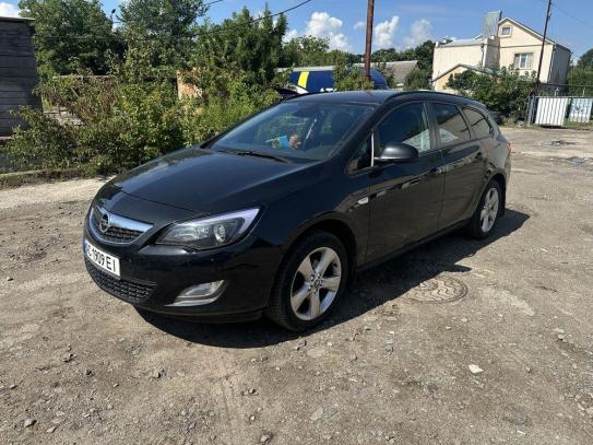 Opel Astra
                           2011г. в рассрочку