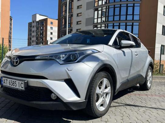 Toyota C-hr                            2016г. в рассрочку