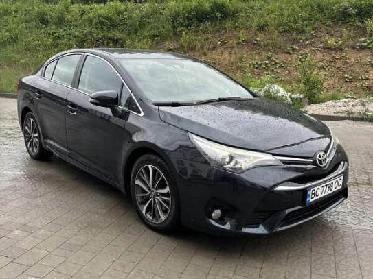 Toyota Avensis 2016г. в рассрочку