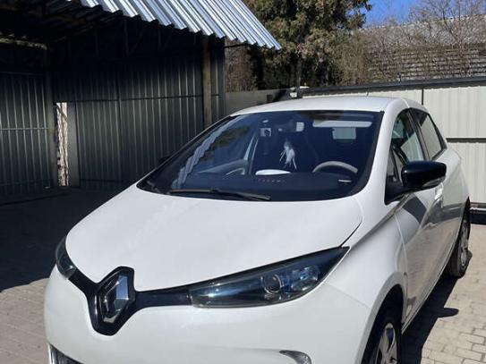 Renault Zoe
                             2015г. в рассрочку