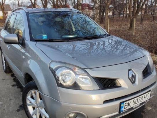 Renault Koleos                          2008г. в рассрочку