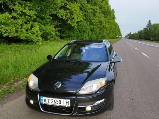 Renault Laguna
                          2011г. в рассрочку