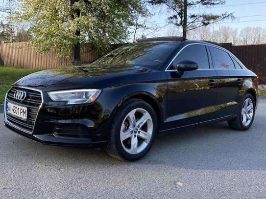Audi A3                              2017г. в рассрочку