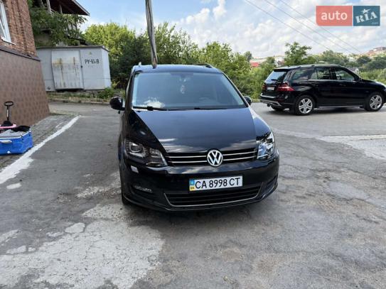 Volkswagen Sharan
                          2011г. в рассрочку