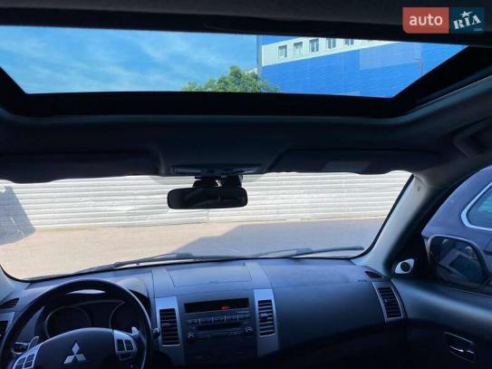 Mitsubishi Outlander xl 2008г. в рассрочку