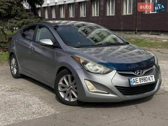 Hyundai Elantra                         2014г. в рассрочку