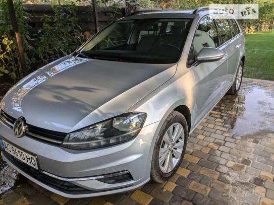 Volkswagen Golf 2019г. в рассрочку